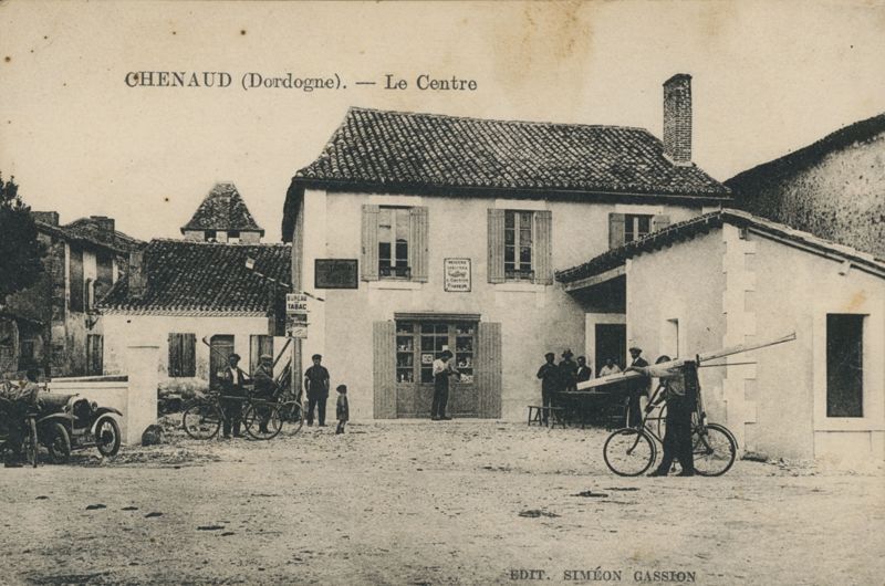 Consulter le fonds et participer à l'annotation des cartes postales