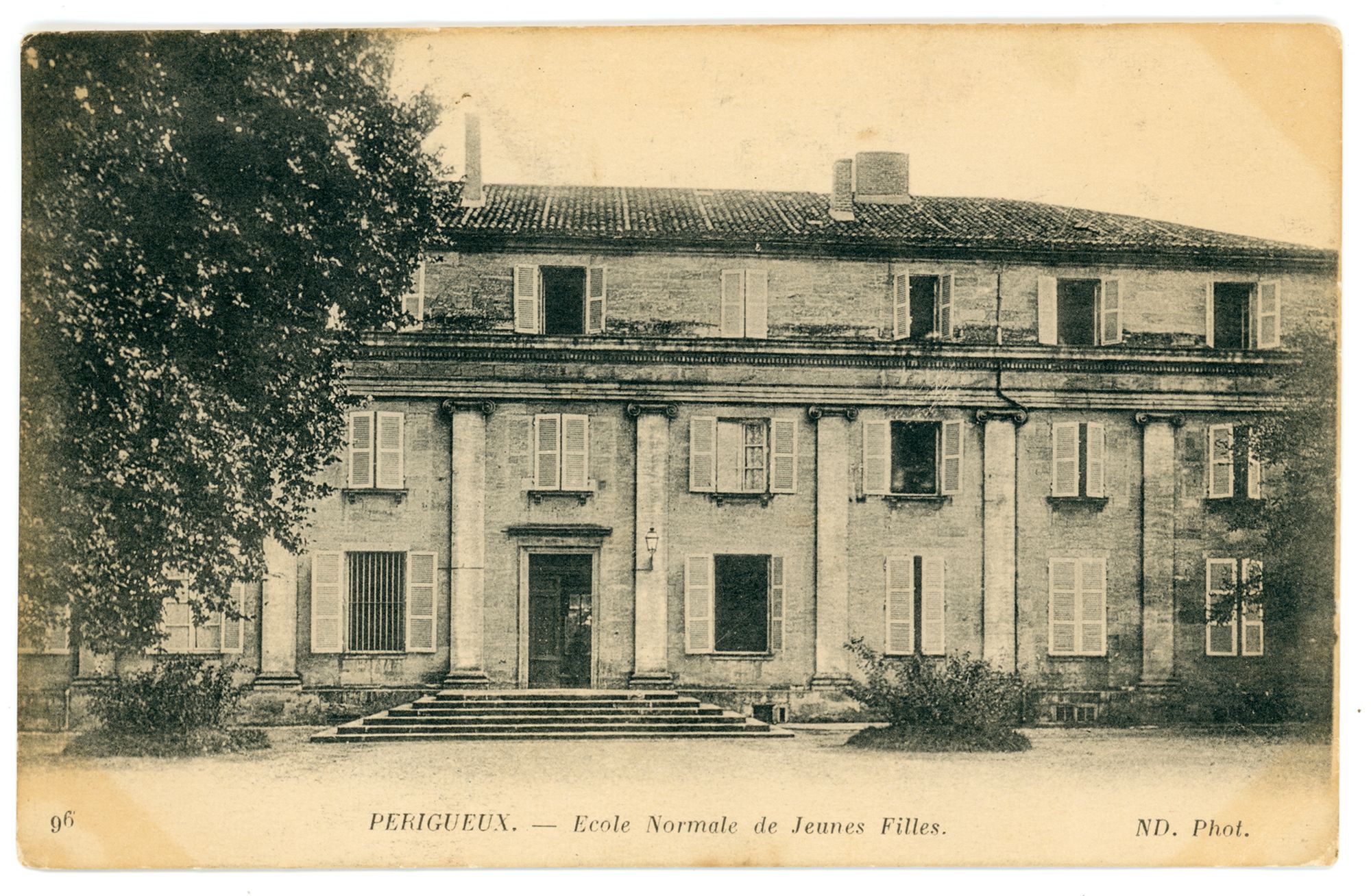 Périgueux, École normale de jeunes filles. 2 Fi 1560